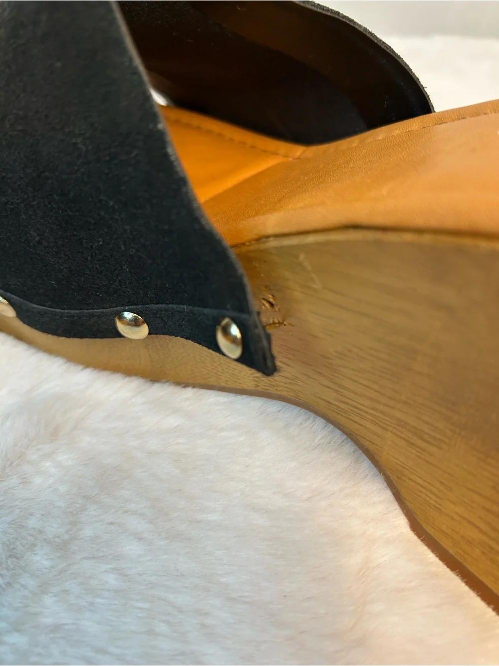 Schutz Lanneh Heeled Clogs Women's 10B Black Suede Loose Nail See Pics Easy Fix